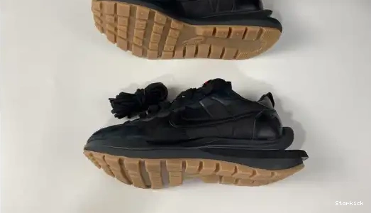 DD1875-001 Vaporwaffle Gum Sacai Nike Black 0602